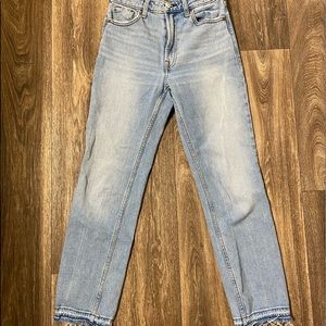 Women’s Abercrombie Straight Jeans - Size 24 (00)